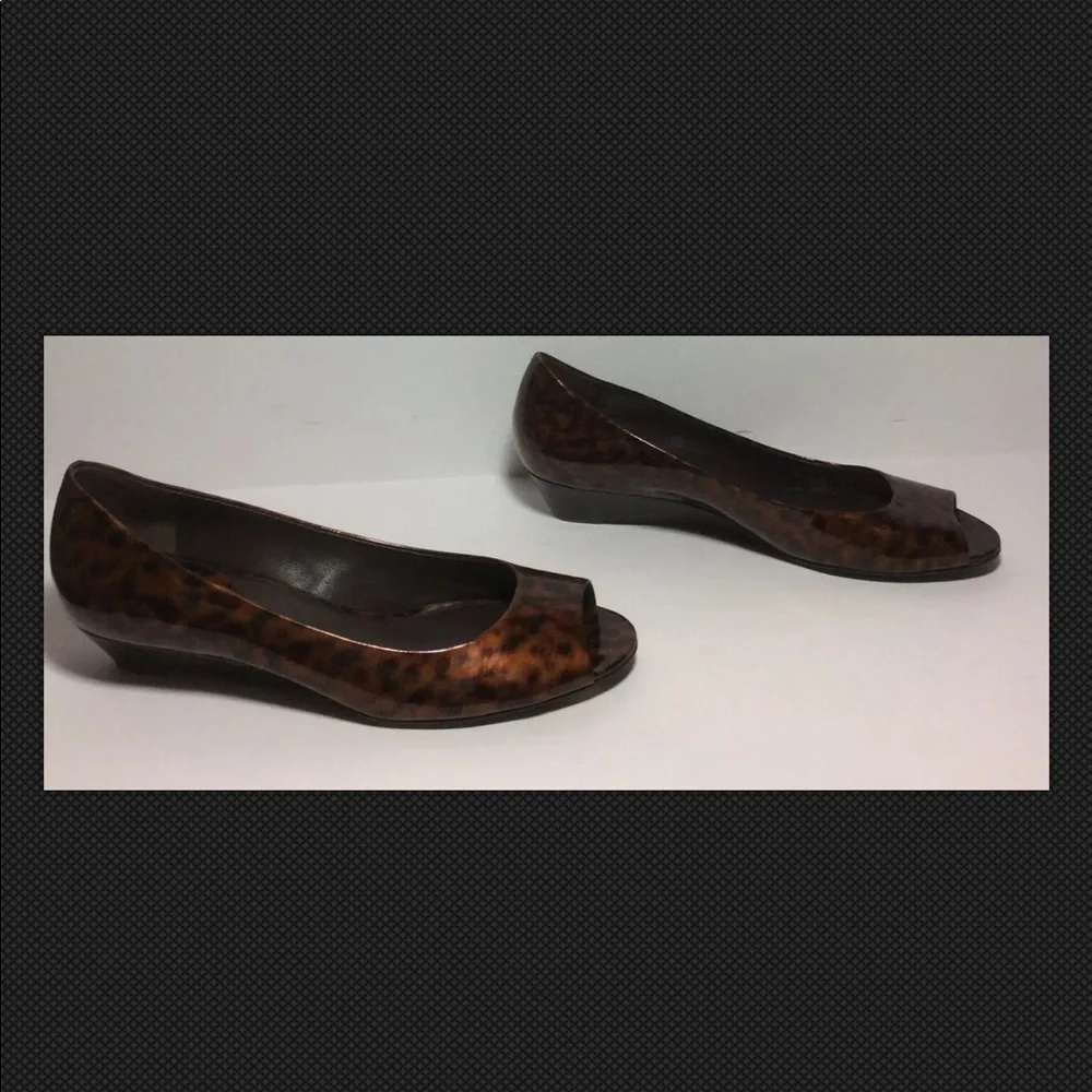 NWOB Cole Haan 8B Tortoise Patent Peep Toe Wedge